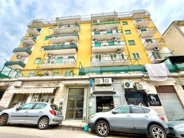 appartamento in vendita a Napoli in zona Bagnoli