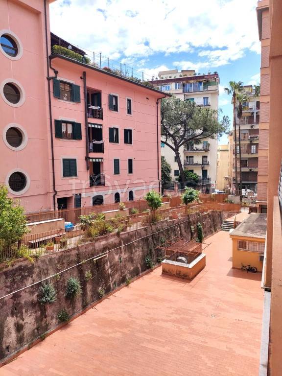 appartamento in vendita a Napoli in zona Arenella