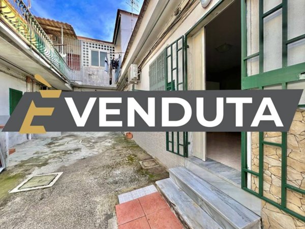 appartamento in vendita a Napoli in zona Bagnoli