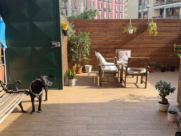 appartamento in vendita a Napoli in zona Chiaia