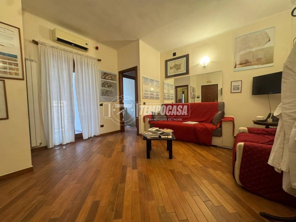 appartamento in vendita a Napoli in zona Fuorigrotta