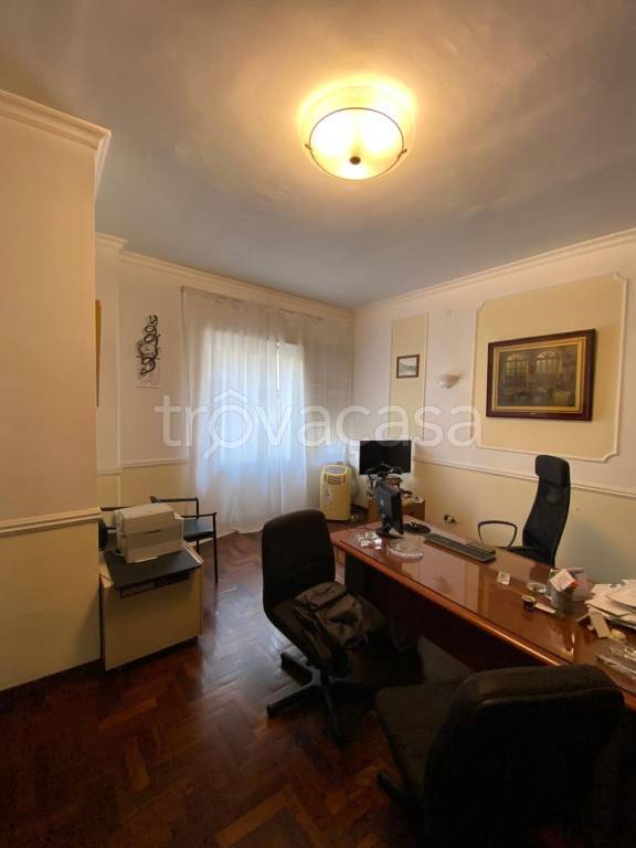 appartamento in vendita a Napoli in zona San Ferdinando