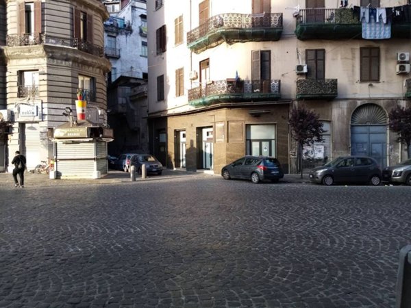 casa indipendente in vendita a Napoli in zona Pendino / San Giuseppe