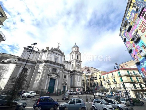appartamento in vendita a Napoli in zona Stella