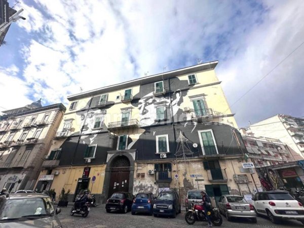 appartamento in vendita a Napoli in zona Stella