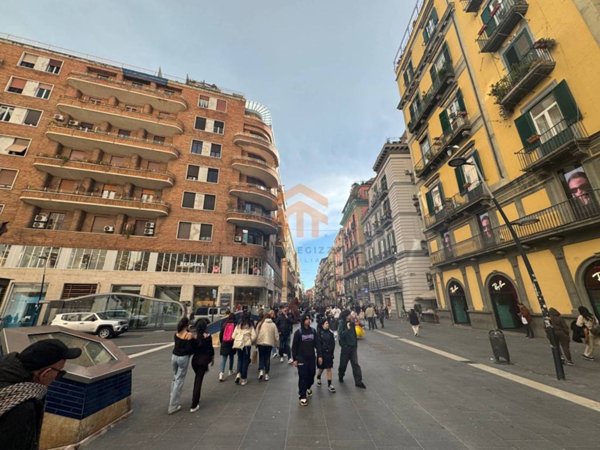 appartamento in vendita a Napoli