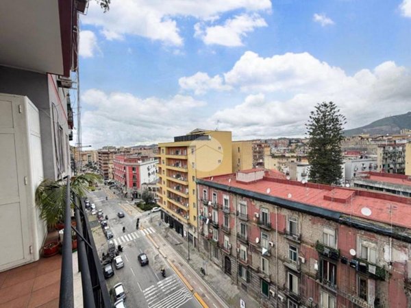 appartamento in vendita a Napoli in zona Fuorigrotta