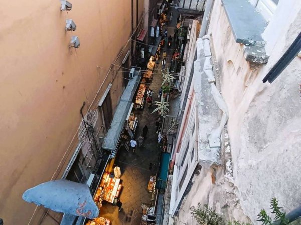 appartamento in vendita a Napoli in zona Stella