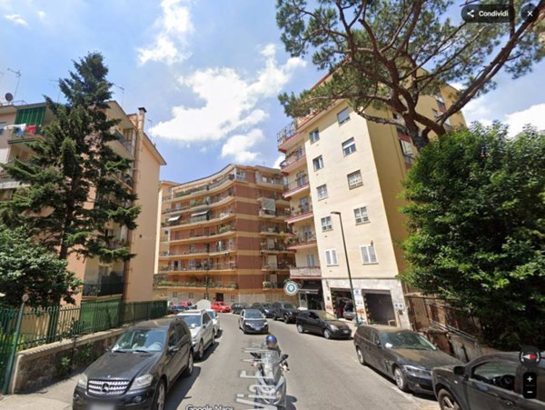 appartamento in vendita a Napoli in zona Arenella