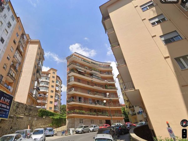 appartamento in vendita a Napoli in zona Arenella