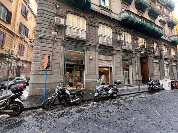 negozio in vendita a Napoli