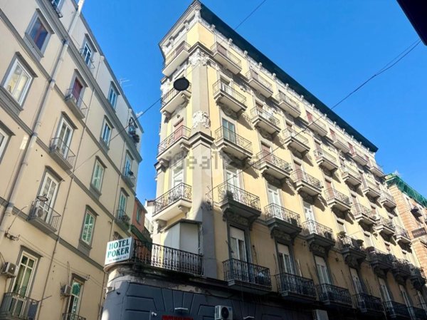 appartamento in vendita a Napoli in zona San Lorenzo