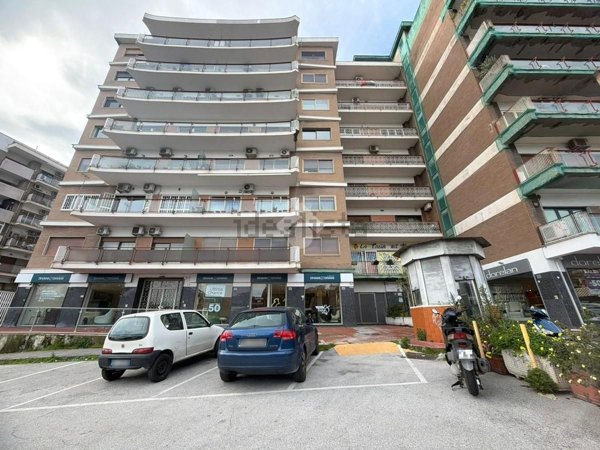 appartamento in vendita a Napoli in zona Fuorigrotta