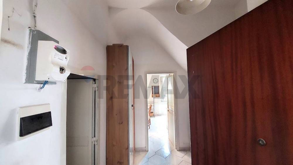 appartamento in vendita a Napoli in zona Porto