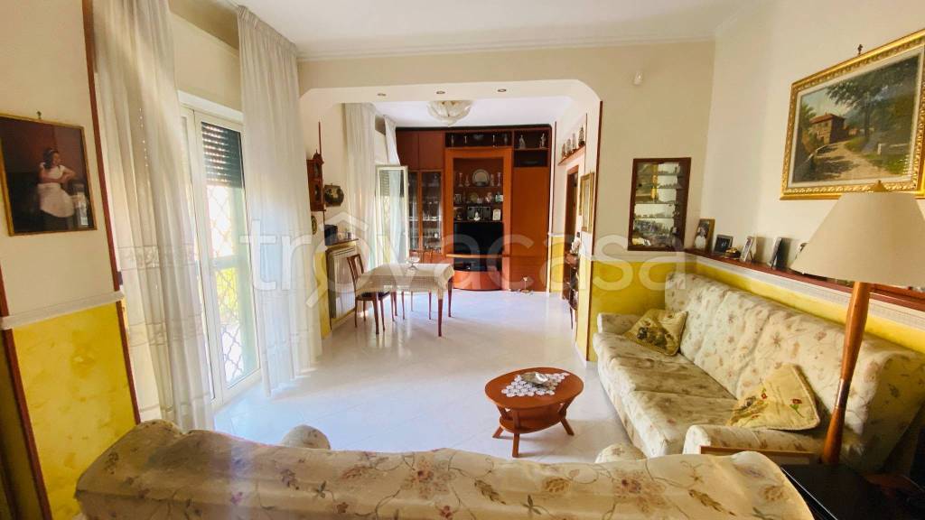 appartamento in vendita a Napoli in zona Fuorigrotta