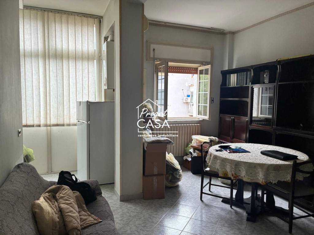 appartamento in vendita a Napoli in zona Barra