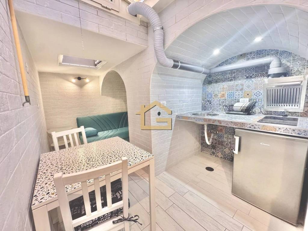 appartamento in vendita a Napoli in zona Stella
