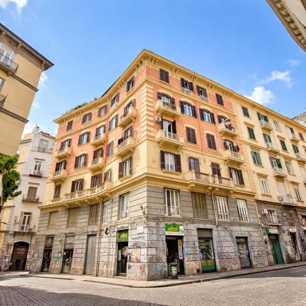 negozio in vendita a Napoli