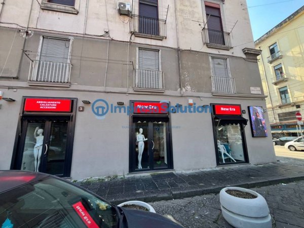 negozio in vendita a Napoli in zona Mercato