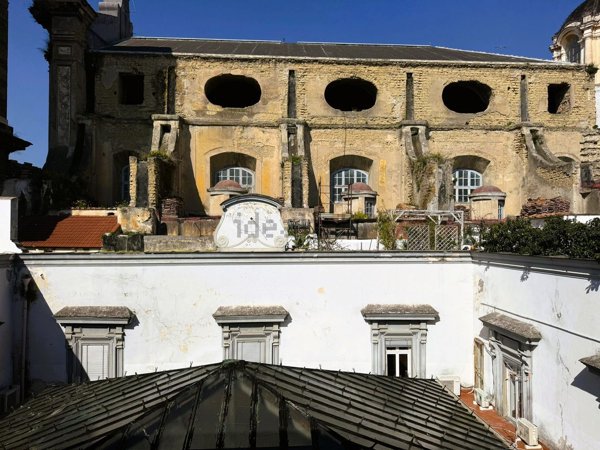 appartamento in vendita a Napoli in zona Pendino / San Giuseppe