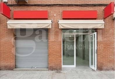 negozio in vendita a Napoli in zona Chiaia