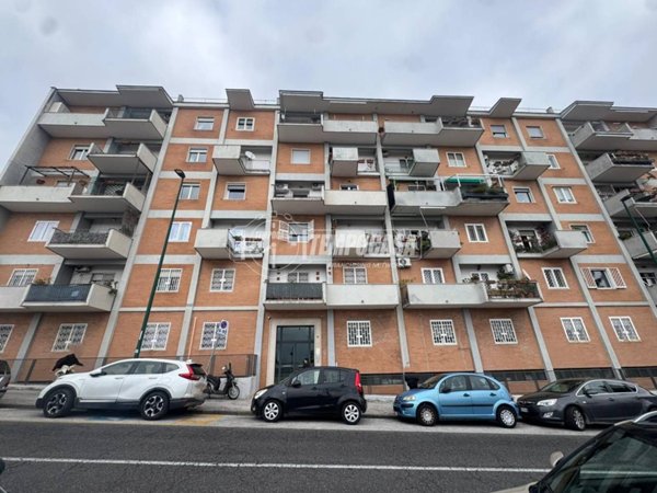 appartamento in vendita a Napoli in zona Fuorigrotta