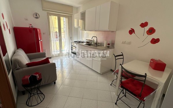 appartamento in vendita a Napoli in zona Fuorigrotta