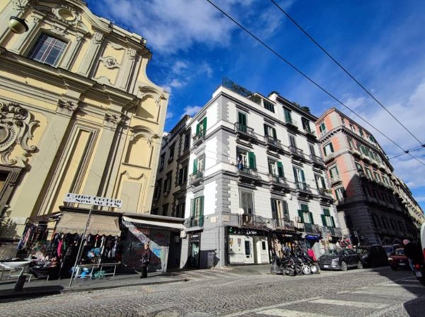 appartamento in vendita a Napoli in zona Avvocata