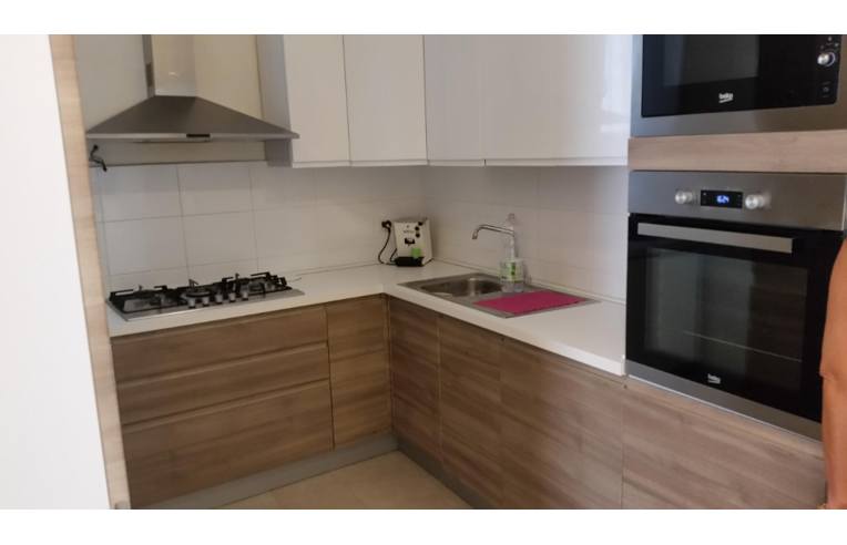 appartamento in vendita a Napoli in zona Chiaia