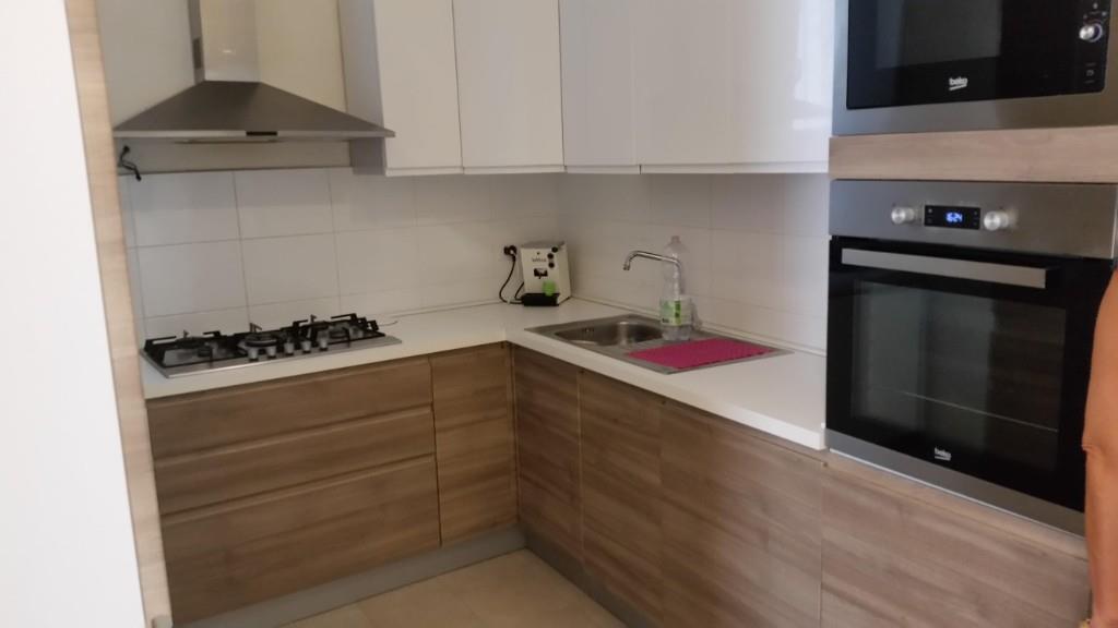 appartamento in vendita a Napoli in zona Chiaia