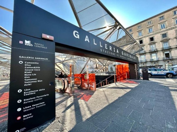 appartamento in vendita a Napoli