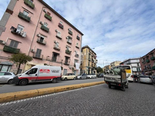 appartamento in vendita a Napoli in zona Capodichino