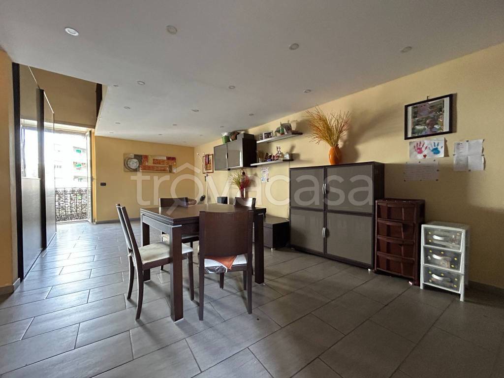 appartamento in vendita a Napoli in zona Mercato