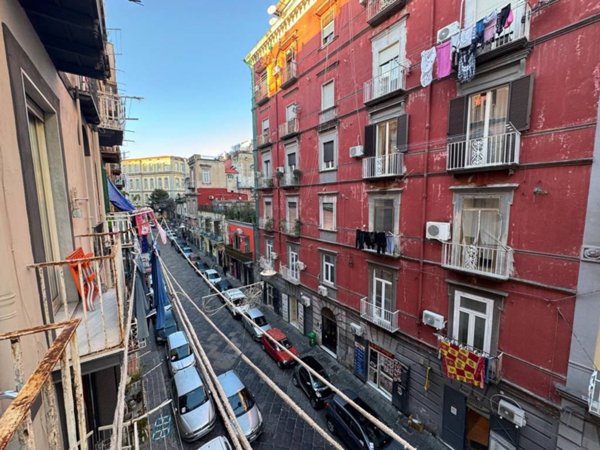 appartamento in vendita a Napoli in zona Stella