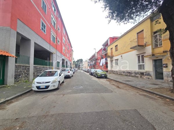 appartamento in vendita a Napoli in zona Fuorigrotta