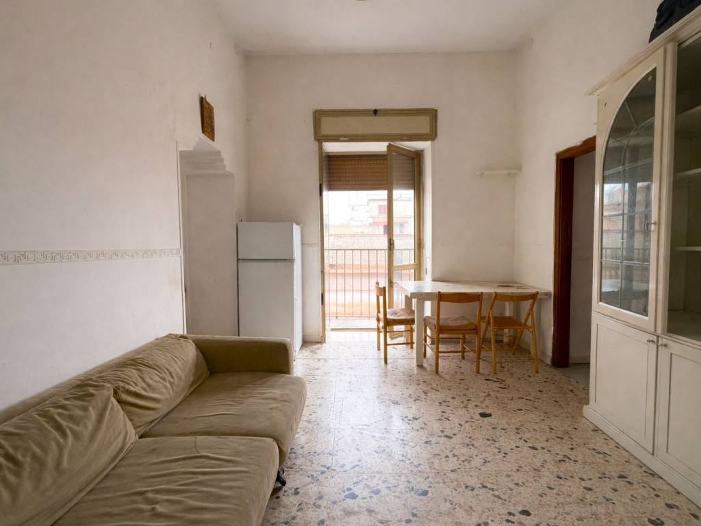 appartamento in vendita a Napoli in zona Pendino / San Giuseppe