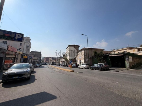 appartamento in vendita a Napoli in zona San Carlo all'Arena