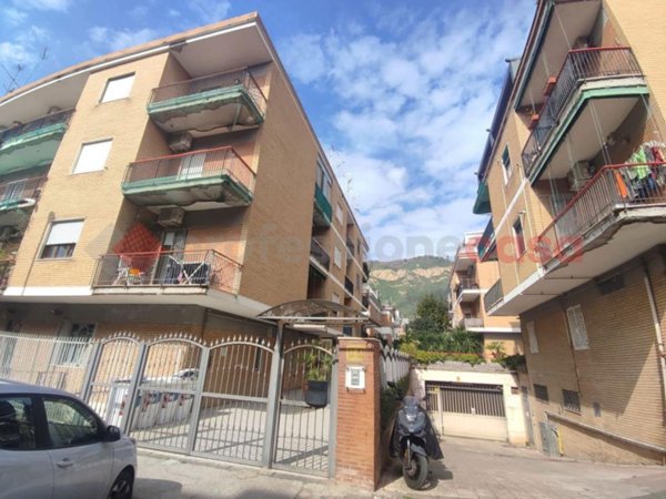 appartamento in vendita a Napoli in zona Soccavo