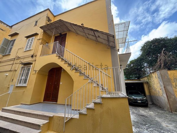 appartamento in vendita a Napoli in zona Capodimonte / Colli Aminei