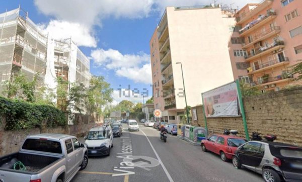 appartamento in vendita a Napoli in zona Posillipo