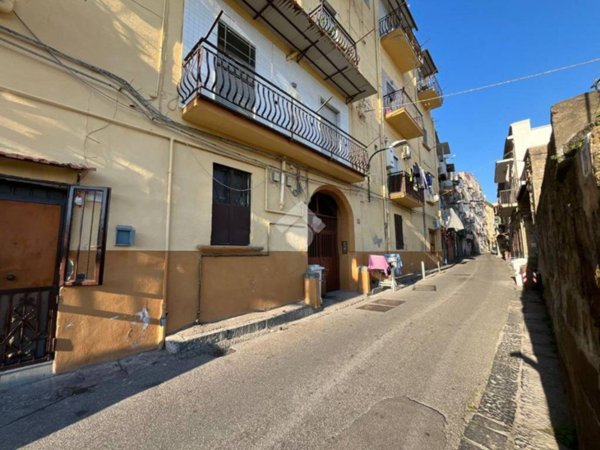 appartamento in vendita a Napoli in zona San Giovanni a Teduccio