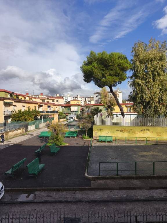 appartamento in vendita a Napoli in zona Fuorigrotta