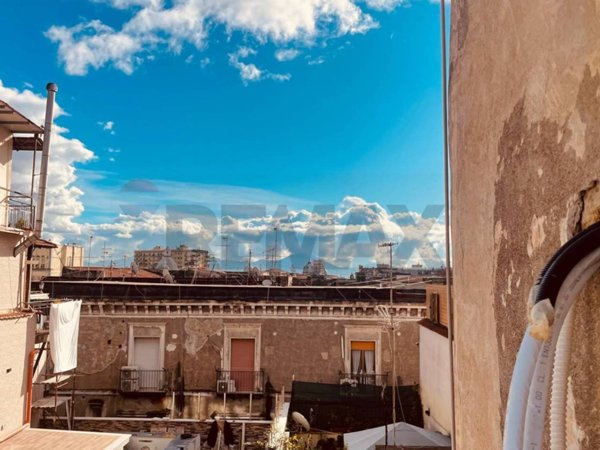 appartamento in vendita a Napoli in zona Stella