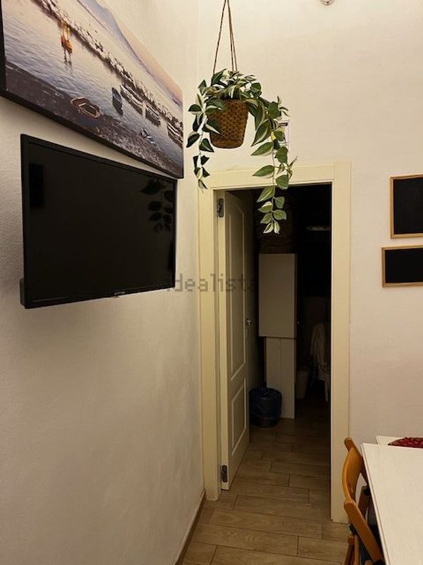 appartamento in vendita a Napoli in zona Mercato