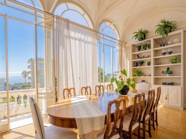 appartamento in vendita a Napoli in zona Vomero