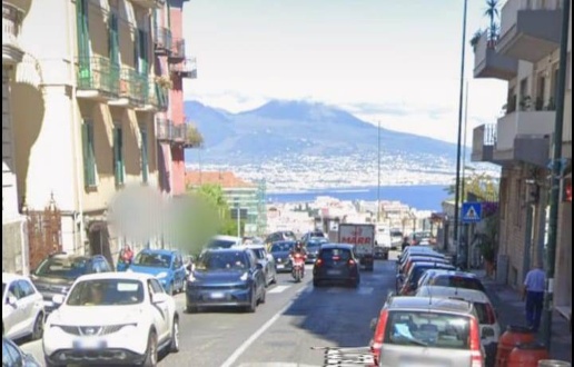 appartamento in vendita a Napoli in zona Posillipo