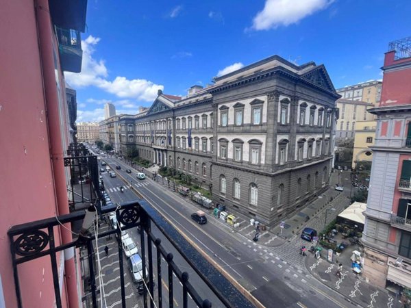 appartamento in vendita a Napoli in zona Pendino / San Giuseppe