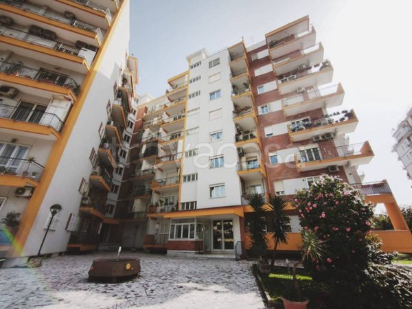 ufficio in vendita a Napoli in zona Capodimonte / Colli Aminei