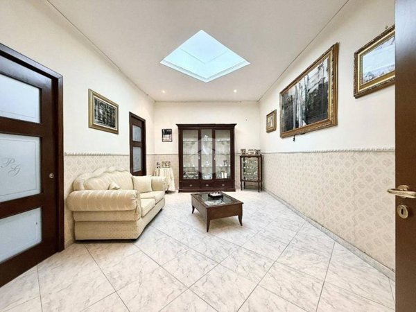 appartamento in vendita a Napoli in zona Montecalvario