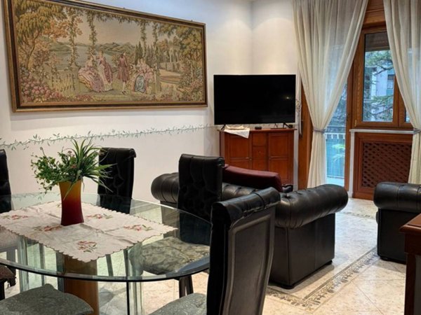 appartamento in vendita a Napoli in zona Arenella